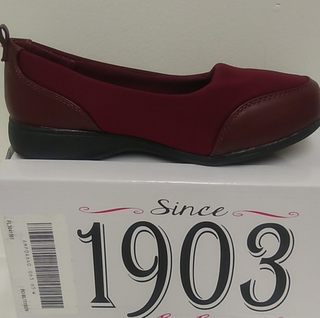 Womens Size 6.5W 1903 Beacon Comfort Shoes Burgundy Slip-on